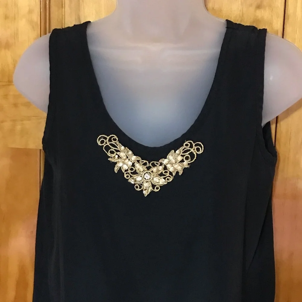 Langtry Dressy Tank Top Blouse Gold & Pearl Embellishment
Camisole 
Small 4 - 6 - Picture 9 of 14